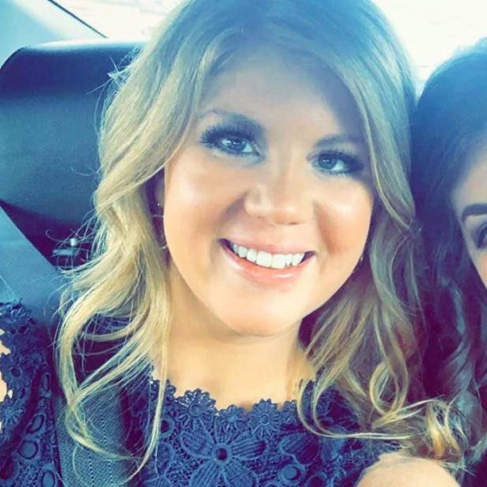 Meet your Posher, Elizabeth